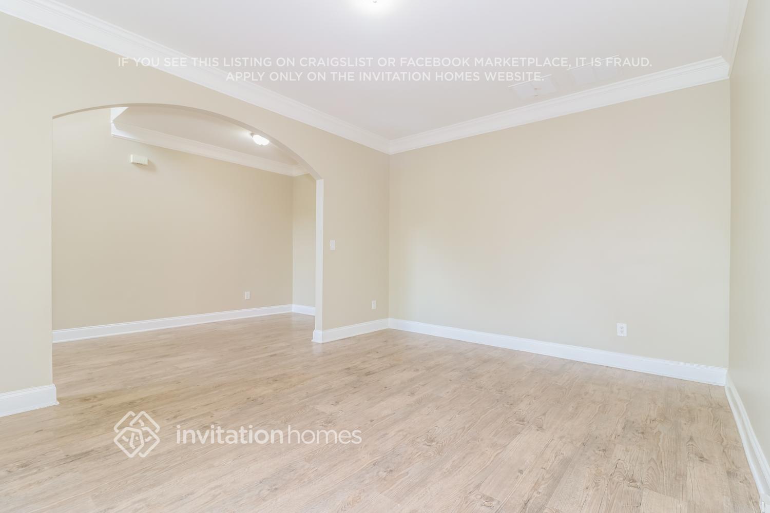 Building Photo - 808 Scenic Park Ct