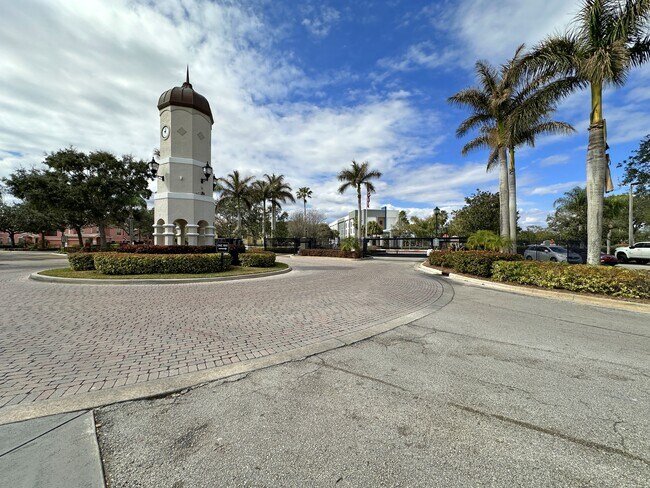 Building Photo - 170 SW Peacock Blvd