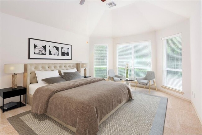 Building Photo - 62 S Longsford Cir