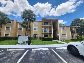 Building Photo - 9491 Palm Cir S