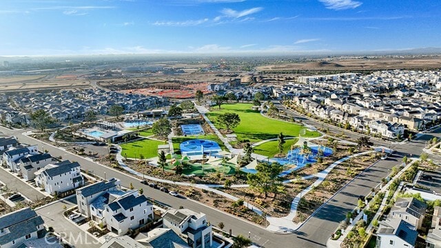 Building Photo - 401 Junco