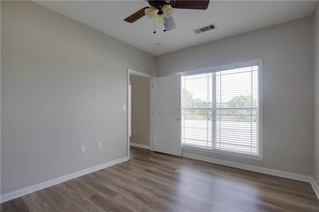 Building Photo - 4333 Dunwoody Park