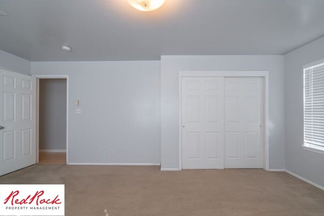 Building Photo - Bright & Spacious 3-Bedroom Home in Washin...