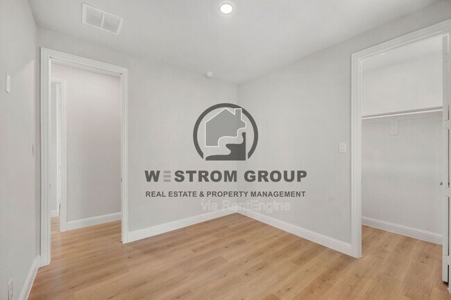 Building Photo - 430 Cherry Laurel Dr