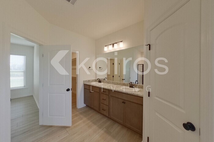 Building Photo - 101 Carencro St