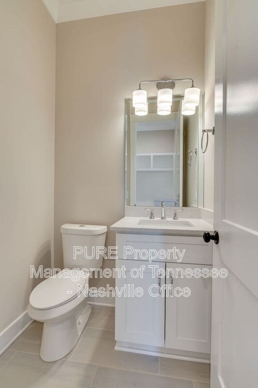 Building Photo - 606 Annex Ave