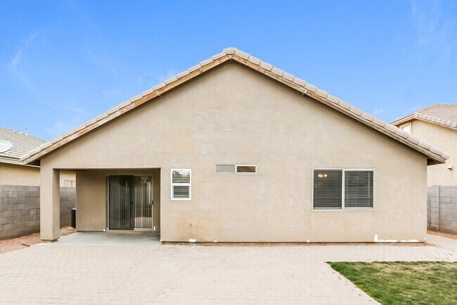 Building Photo - 7939 W Lumbee St