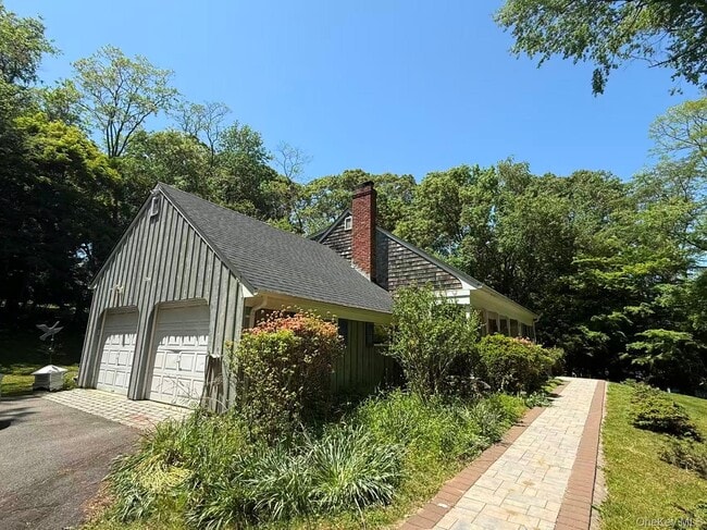 Building Photo - 214 Old Town Rd