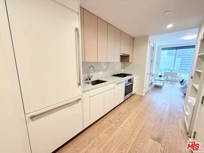 Building Photo - 877 Francisco St