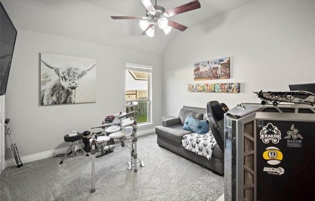Building Photo - 23626 Sage Villa Dr