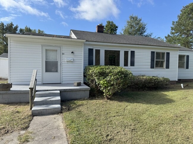 Primary Photo - 307 Miller Blvd