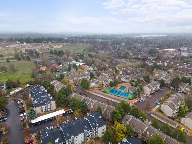 Building Photo - Newly Remodeled Home Backing to Quail Street Park