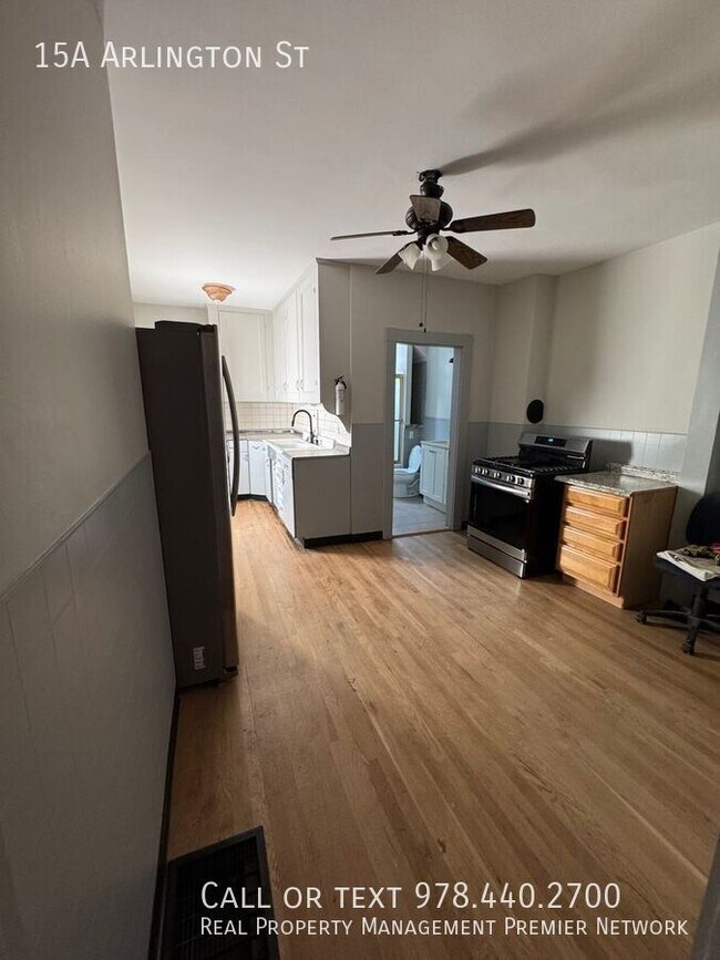 Building Photo - 15 Arlington St