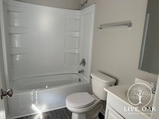 Building Photo - Parker Drive 620 Hinesville, GA
