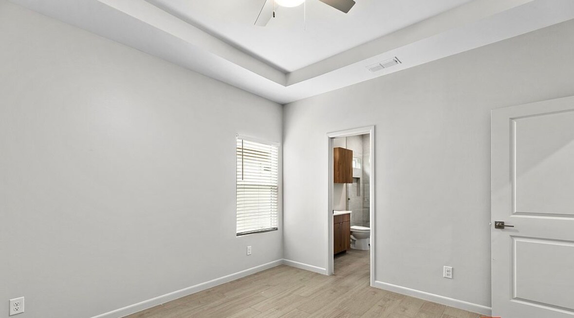 Building Photo - 3409 Duke Ave