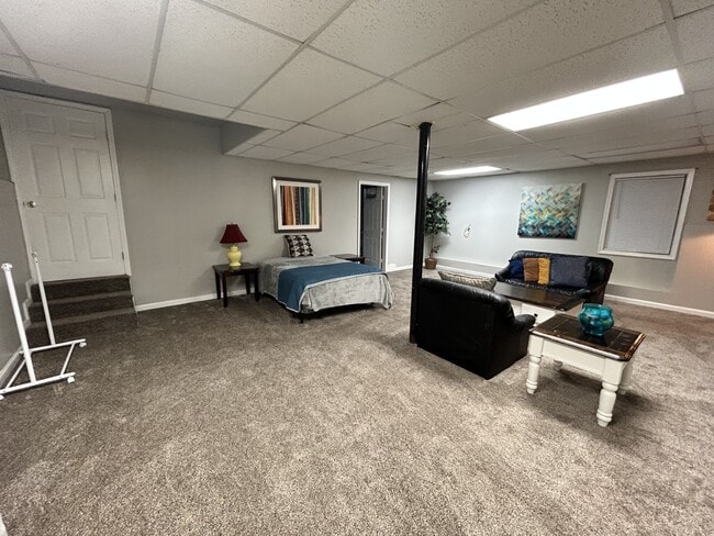 Building Photo - 4921 Ivey Ln