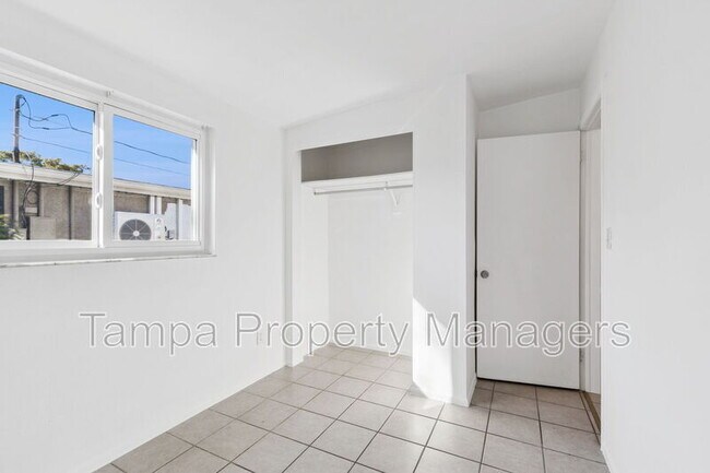 Building Photo - 5801 Emerson Ave S