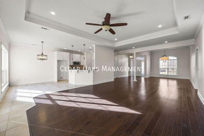 Building Photo - 6239 W Persimmon St