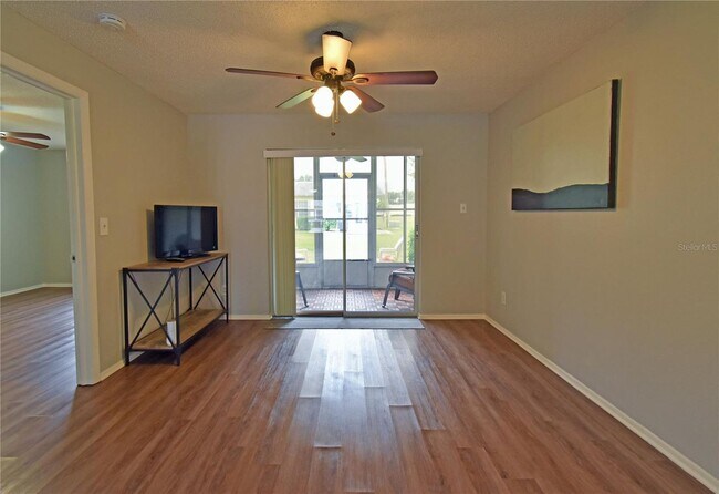 Building Photo - 3683 Trophy Blvd