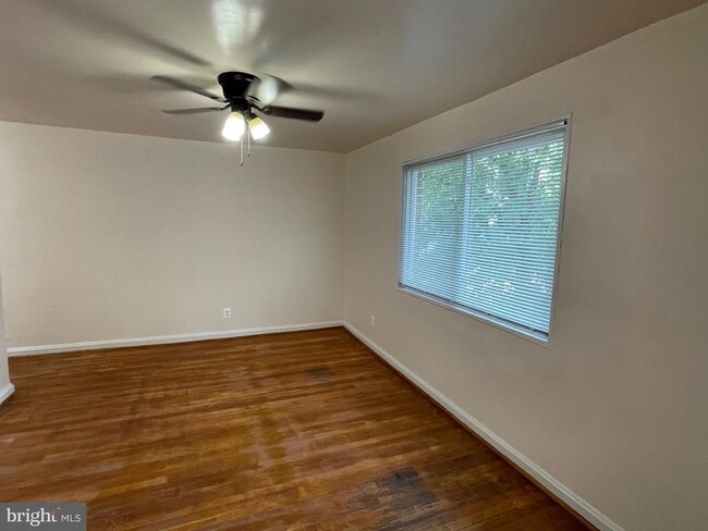 Building Photo - 500 17th St NE