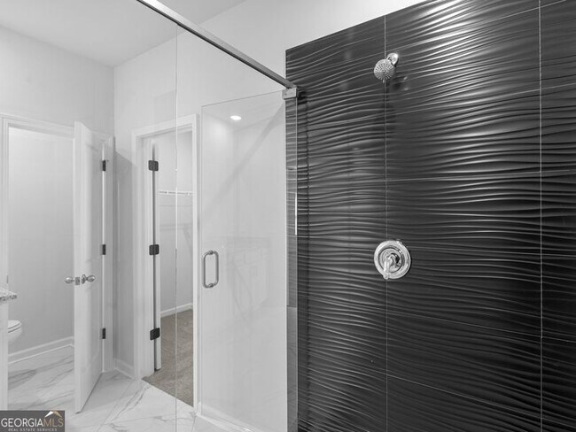 Building Photo - 223 Monarch Village Way