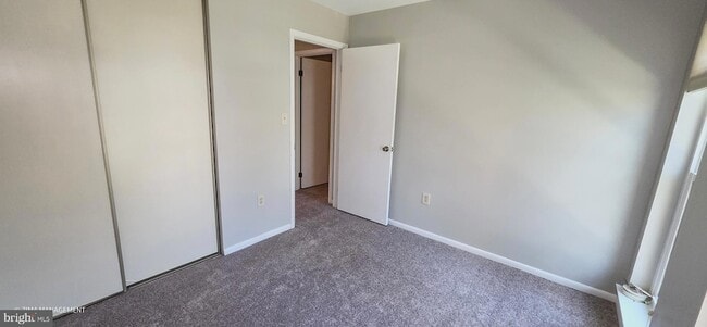 Building Photo - 5677 Phelps Luck Dr