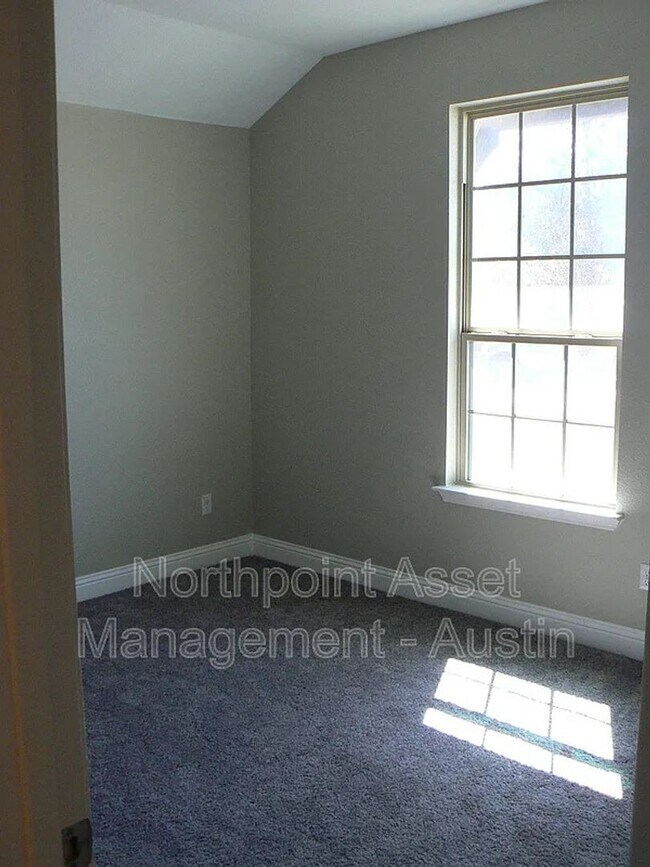 Building Photo - Coming Soon! 3 BR/2BA | Single Family Home | 1-Car Garage Parking | Huge yard!