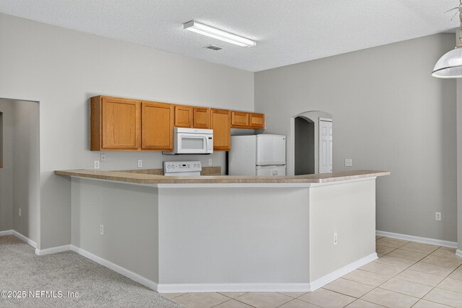 Building Photo - 2821 Cross Creek Dr