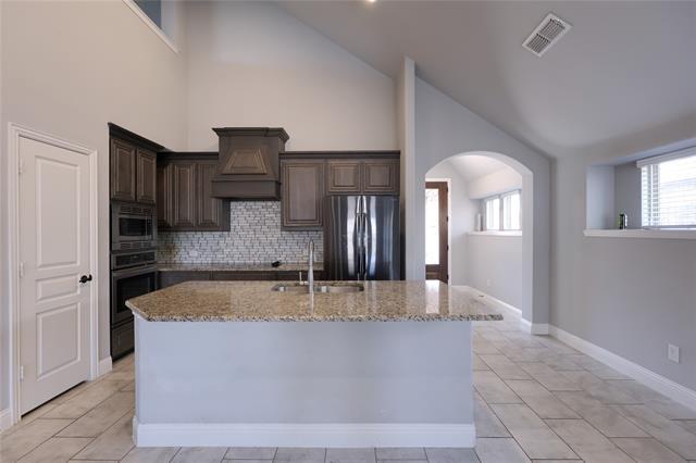 Building Photo - 531 Harvest Grove Dr