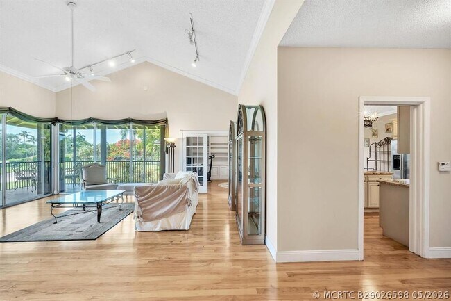 Building Photo - 7644 Elmridge Drive Unit 14U