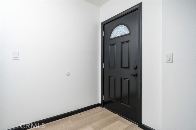 Building Photo - 14255 Long View Dr