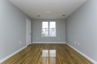 Building Photo - 8610 Newkirk Ave