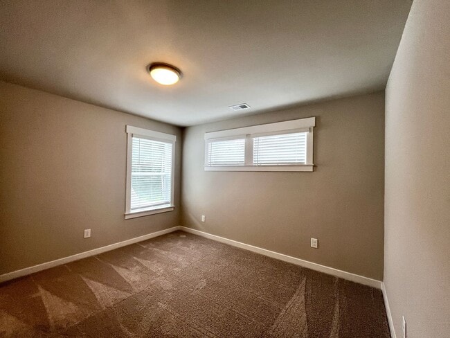 Building Photo - *MOVE IN SPECIAL 50% OFF FIRST MONTH'S RENT* 4 BR/2.5 BA New Construction with Attached Garage in...