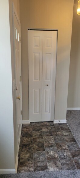 Entry closet - 7601 E 112th Ave