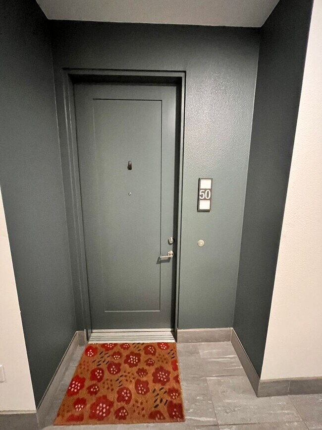 Building Photo - February Ready! Modern Mission Valley Condo in Civita Park