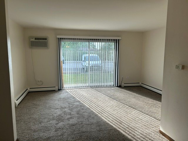 Building Photo - 17630 Rosewood Dr