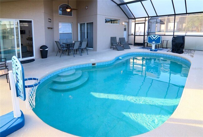 Building Photo - 1470 Wedge Way