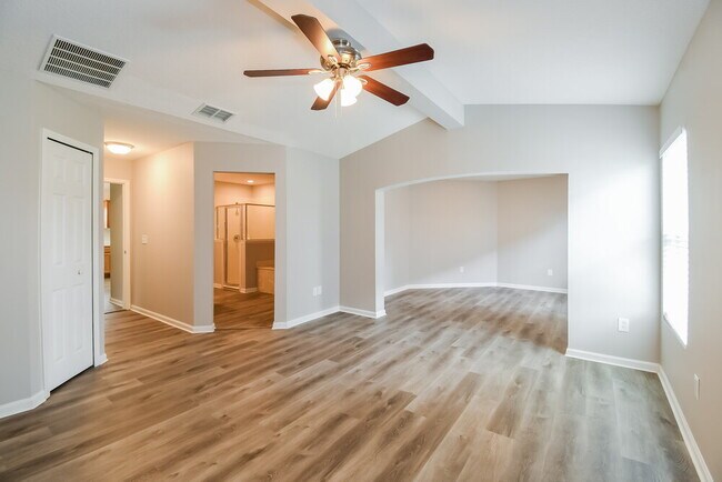 Building Photo - 2549 Fox Hill Ln