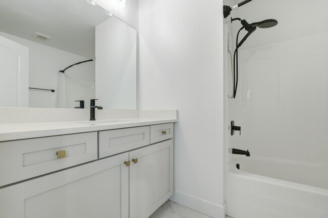 Building Photo - 4571 W Watchmen Wy