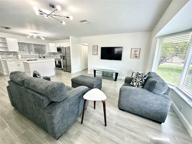 Building Photo - 3511 Quentin Ave