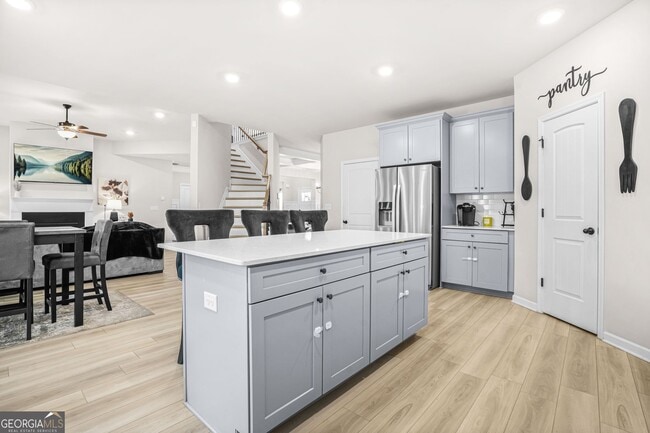 Building Photo - 361 Traditions Ln