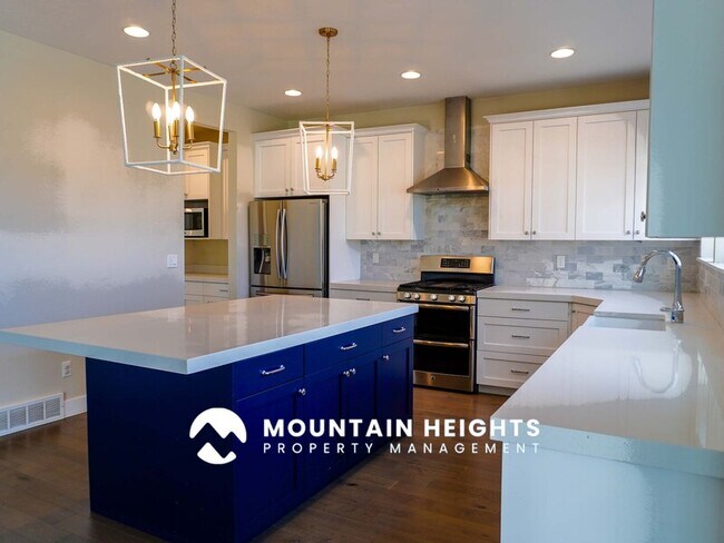 Building Photo - 2274 S 50 E