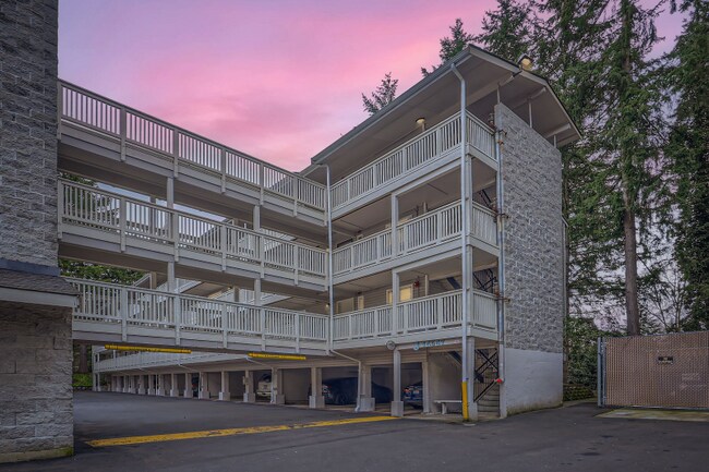 Building Photo - 14547 NE 40th St