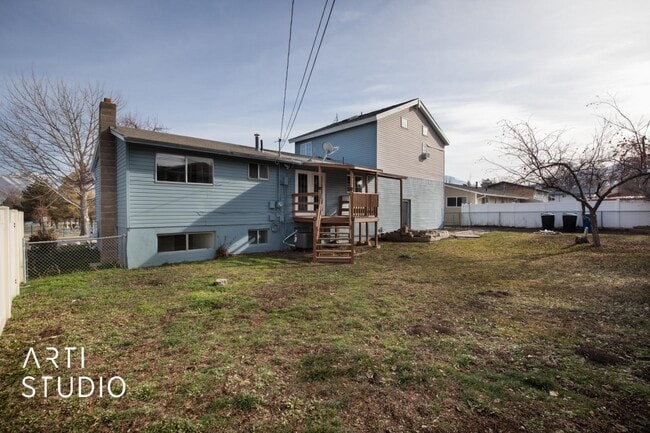 Building Photo - 457 N 750 E