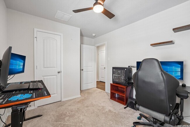 Building Photo - 841 Bahia Pl
