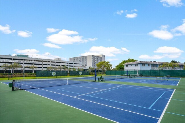 Building Photo - 7330 SW 82nd St