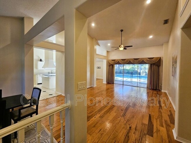 Building Photo - 14504 Brambie Ct