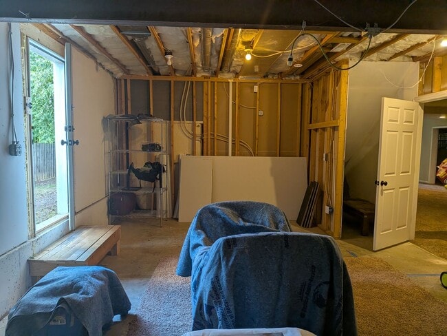 Building Photo - 4108 Cedar Crest Ln