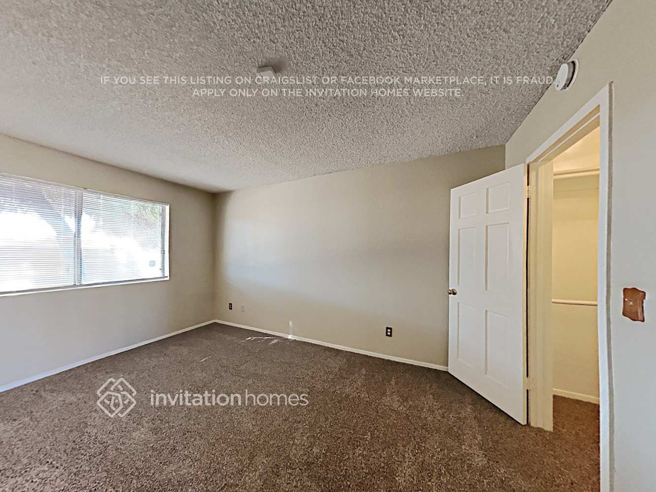 Building Photo - 3141 W Danbury Dr