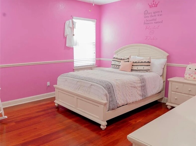 Room 3 - 1304 Ocoee Apopka Rd